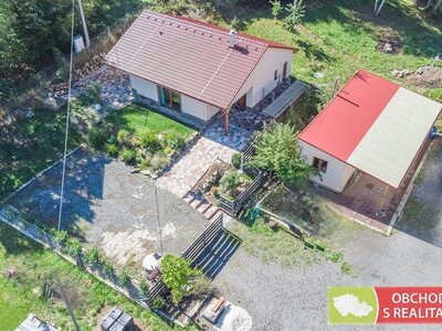 Ládeves u Kamenice, samostatný rodinný dům uprostřed přírody