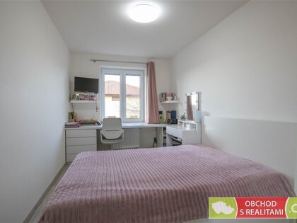 Průhonice  rodinný dům 4+KK s garáží