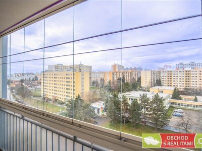 Praha / Háje, byt 1+1 se zasklenou lodžií a sklepem