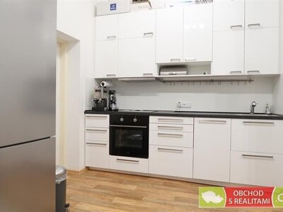 Praha  Karlínské náměstí, byt 2+KK (45 m2) po rekonstrukci