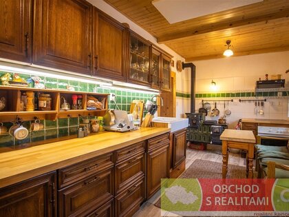 Sojovice (Brandýs nad Labem 8 km), dvougenerační rodinný dům