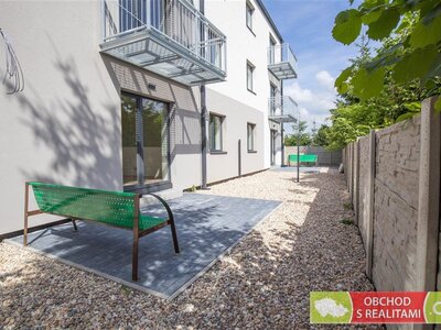 Kostelec nad Černými lesy, 2+KK, terasa, balkon