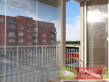 Hostivice / Chýně - byt 1+KK s balkonem v novostavbě bytového domu