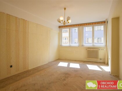 Praha - Holešovice, byt 1+1 40 m2 (+ sklep 2 m2)