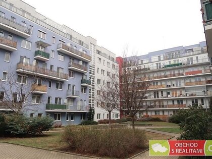 Praha  Michle, byt 1+KK s balkonem, sklepem a možností garážového stání