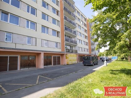 Praha / Vokovice, garáž 16 m2 na prodej