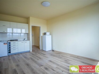 Praha / Záběhlice, byt 1+KK 25 m2 s pěkným výhledem
