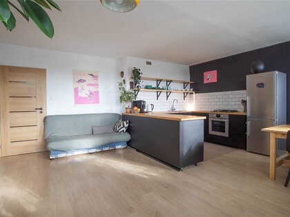 Praha / Lhotka, prostorný byt 3+kk, komora, lodžie