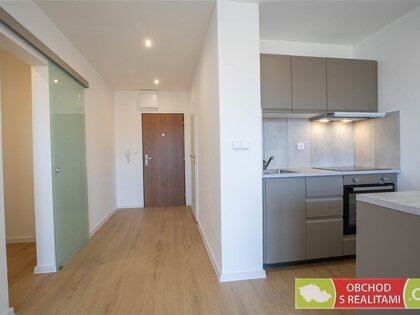 Praha 12 / Modřany, byt 2+KK / komora